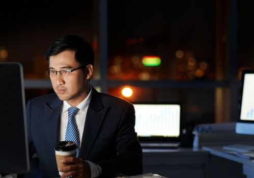 毕业10年才发现,法学生选择律师事务所和公务员,差距一目了然